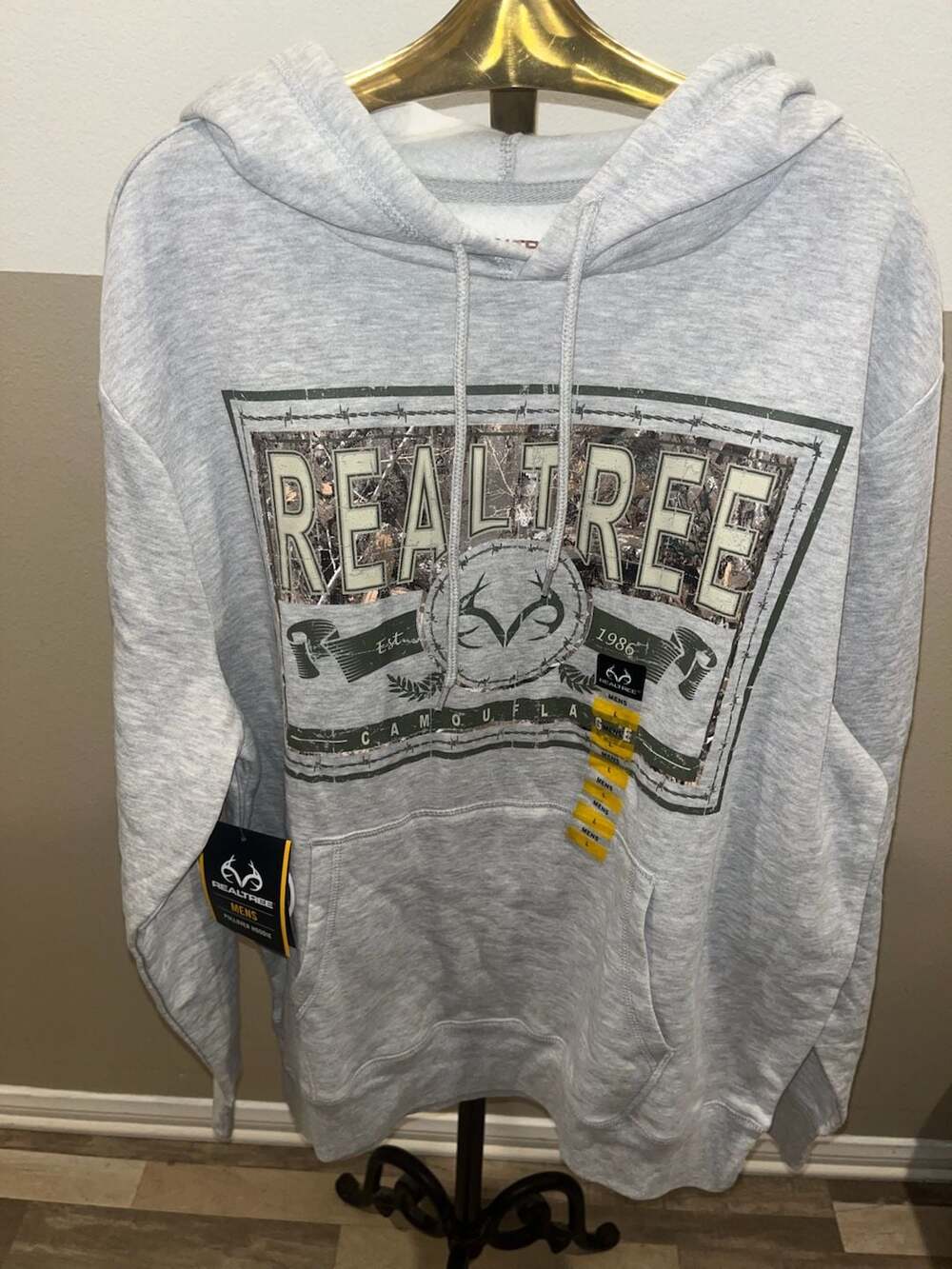 Realtree Men's Graphic Pullover Hoodie Size Large